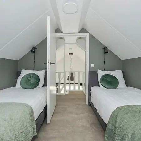 Сasa de vacaciones 3 Bedroom Awesome In *