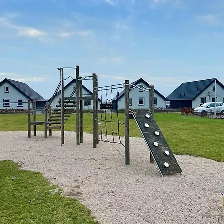3 Bedroom Awesome In *