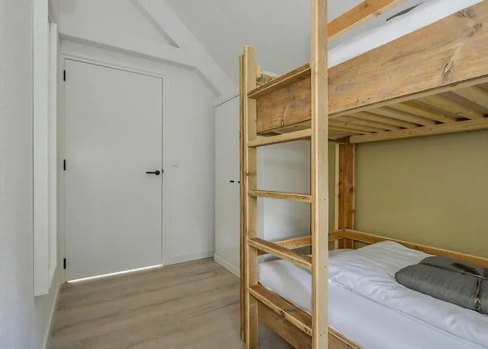 בית נופש 3 Bedroom Awesome In *