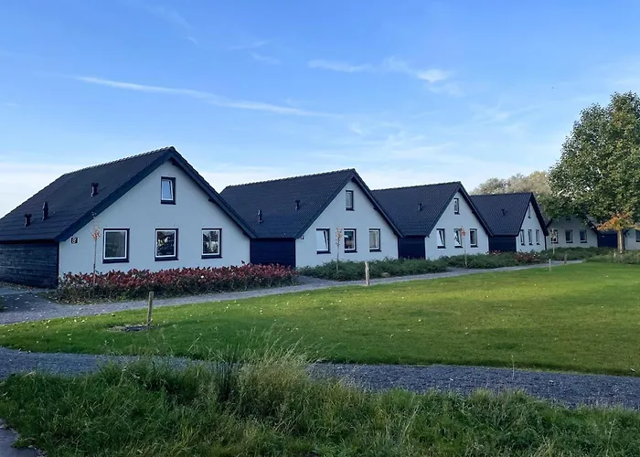 3 Bedroom Awesome In בית נופש Kerkdriel