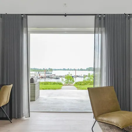 3 Bedroom Awesome In Holiday home Kerkdriel