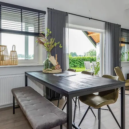 Сasa de vacaciones 3 Bedroom Awesome In