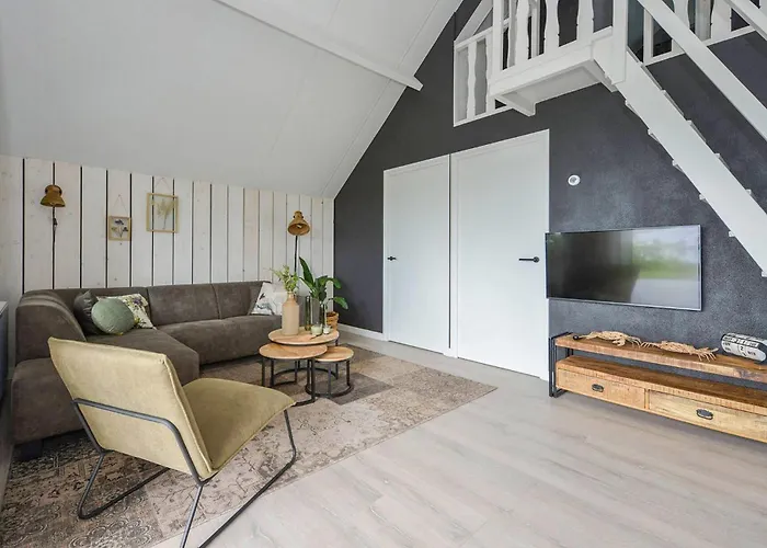 3 Bedroom Awesome In Дом отдыха *