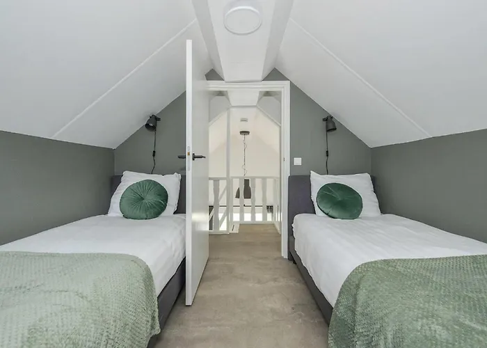 Дом отдыха 3 Bedroom Awesome In *